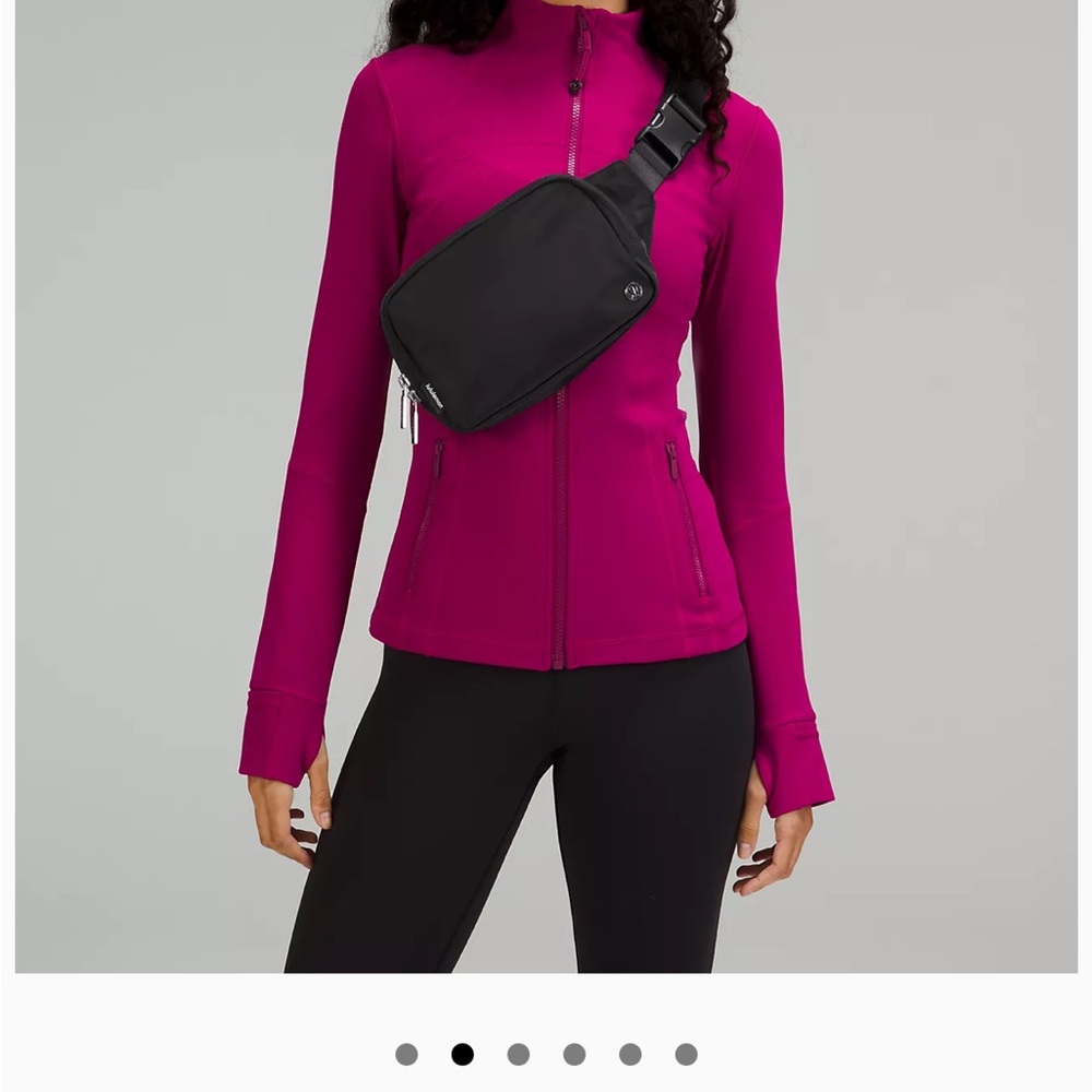 Lululemon Large black belt bag NWT (plastic wrap)
